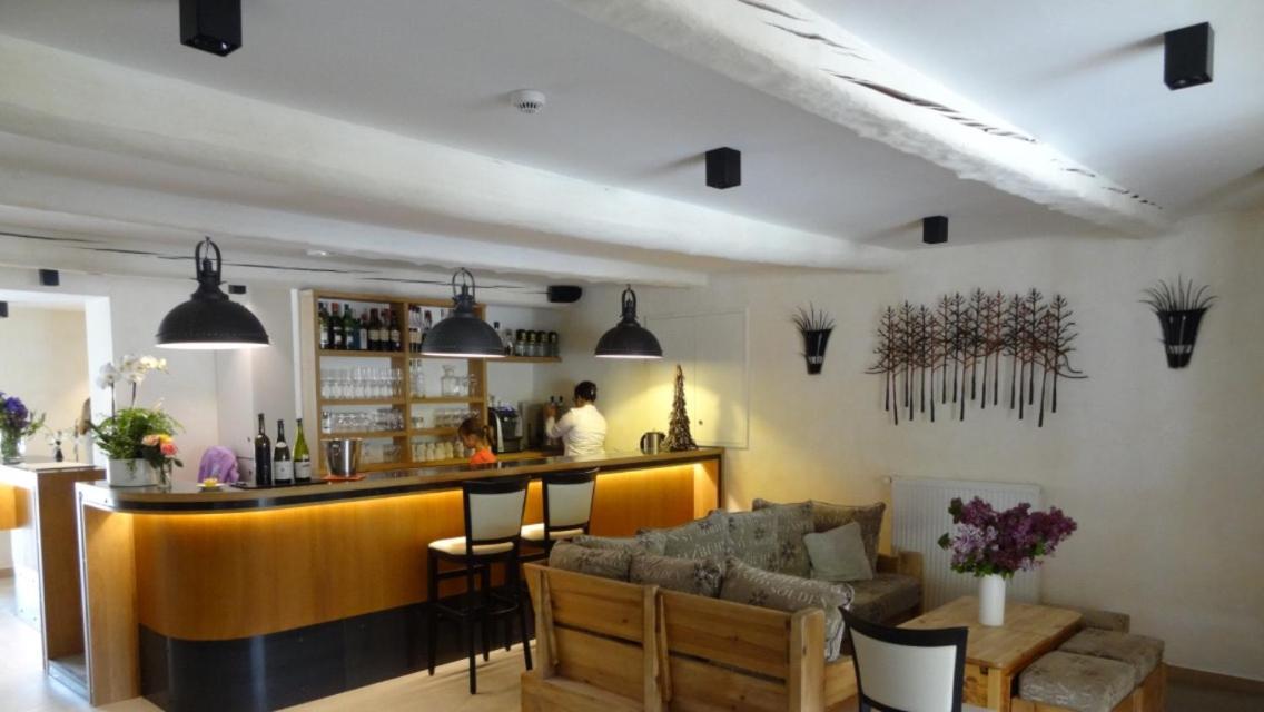 Auberge Quintessence Roubion Экстерьер фото